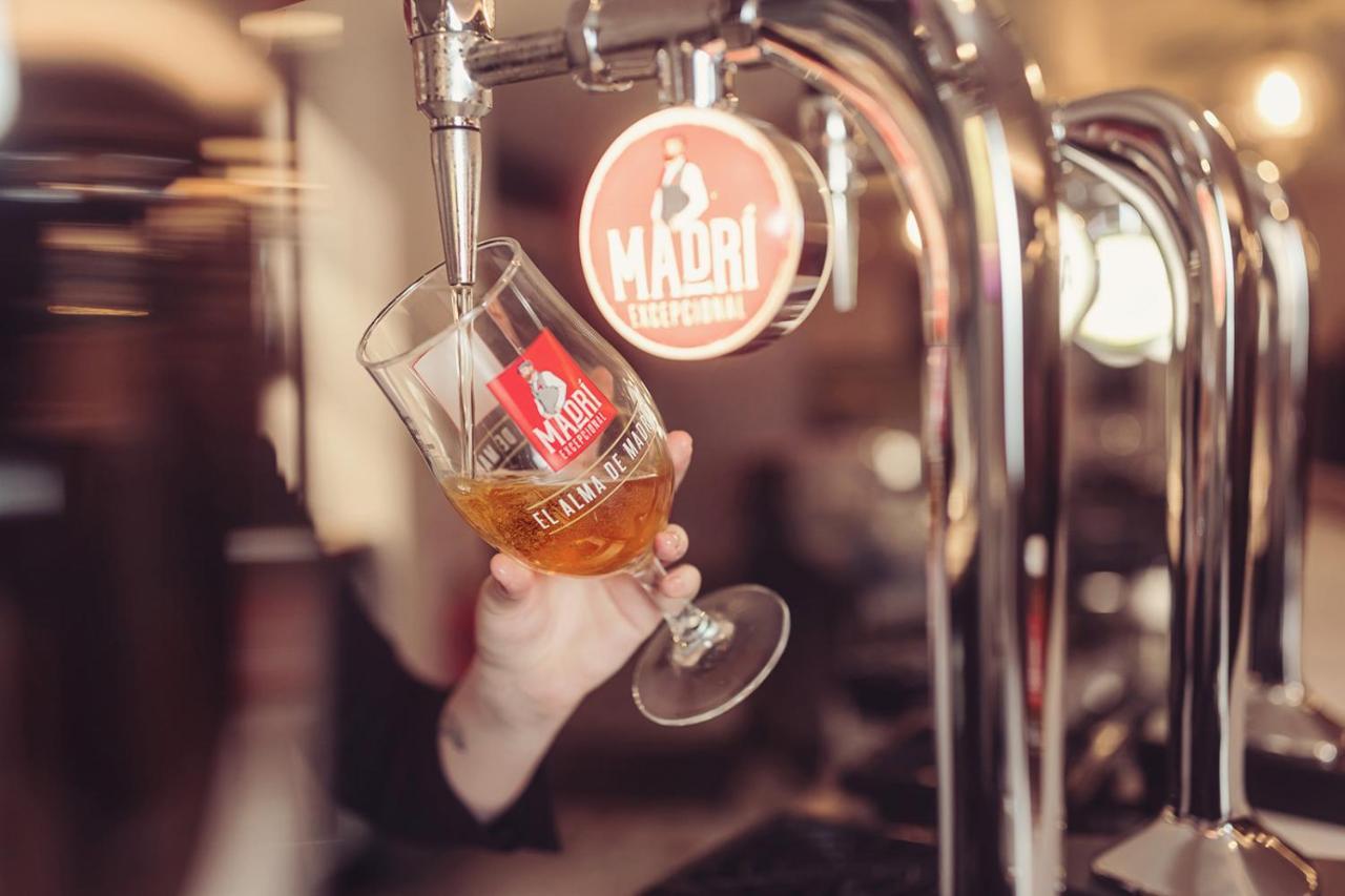 Longlands Inn & Cottages Carnforth Esterno foto Beer tap