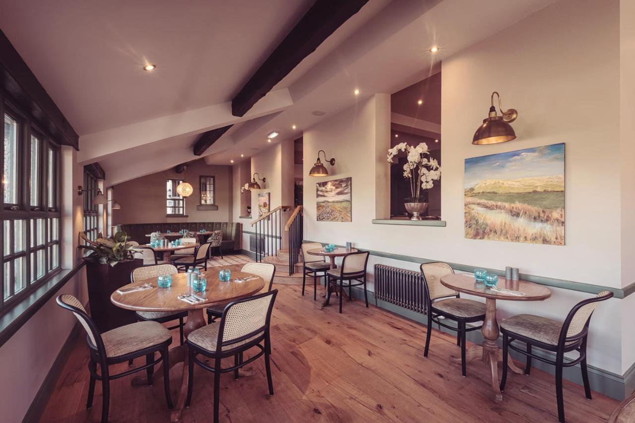 Longlands Inn & Cottages Carnforth Esterno foto The restaurant at The Old Ship Hotel