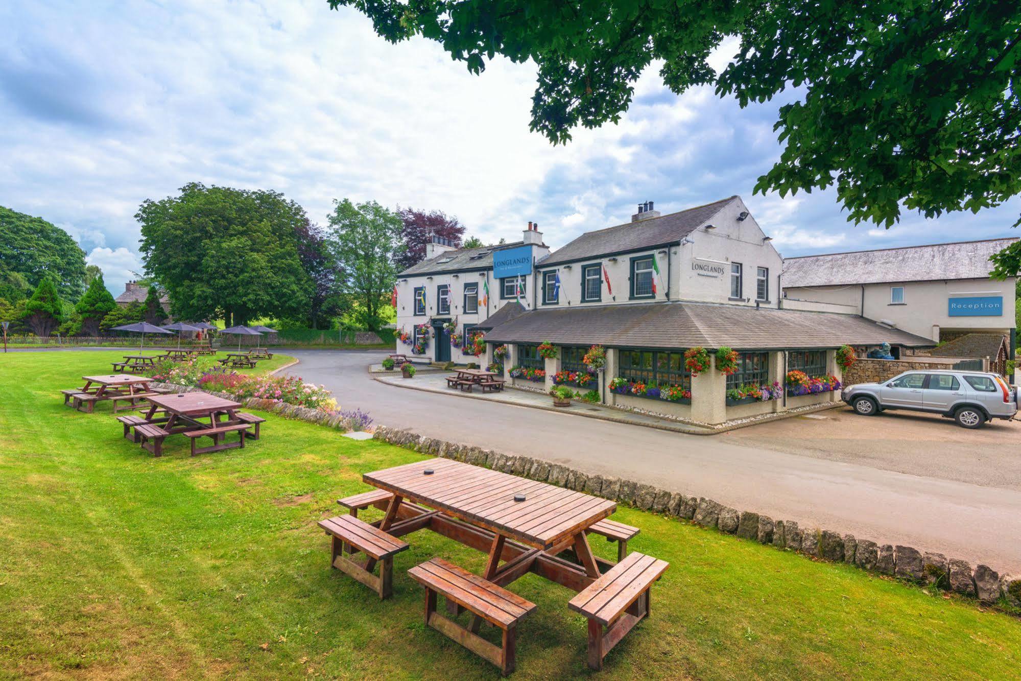 Longlands Inn & Cottages Carnforth Esterno foto The Old Drum Inn